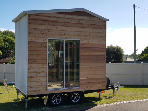 The pros and cons of building a tiny home from a “DIY” kit
